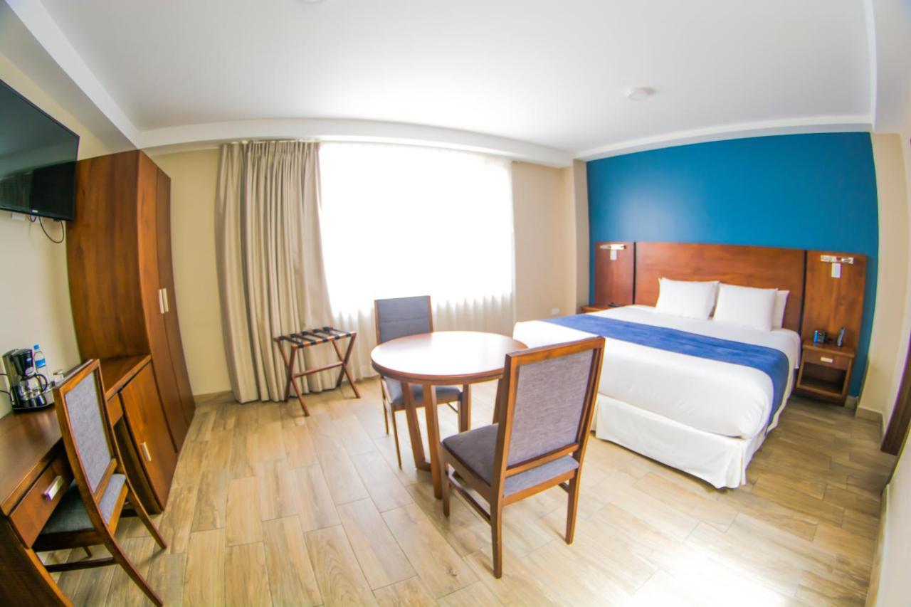 Hotel San Agustin Plaza Latacunga Extérieur photo