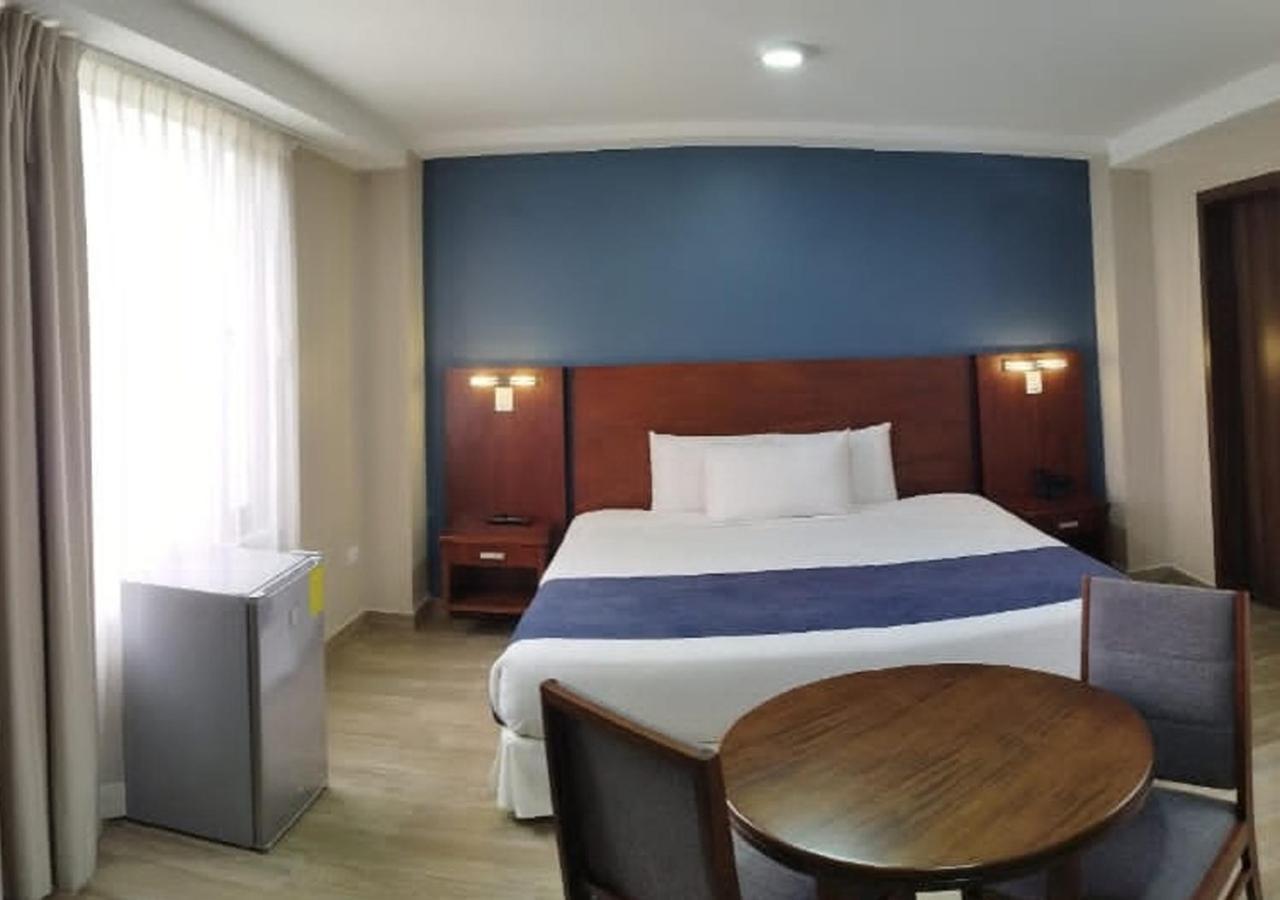 Hotel San Agustin Plaza Latacunga Extérieur photo