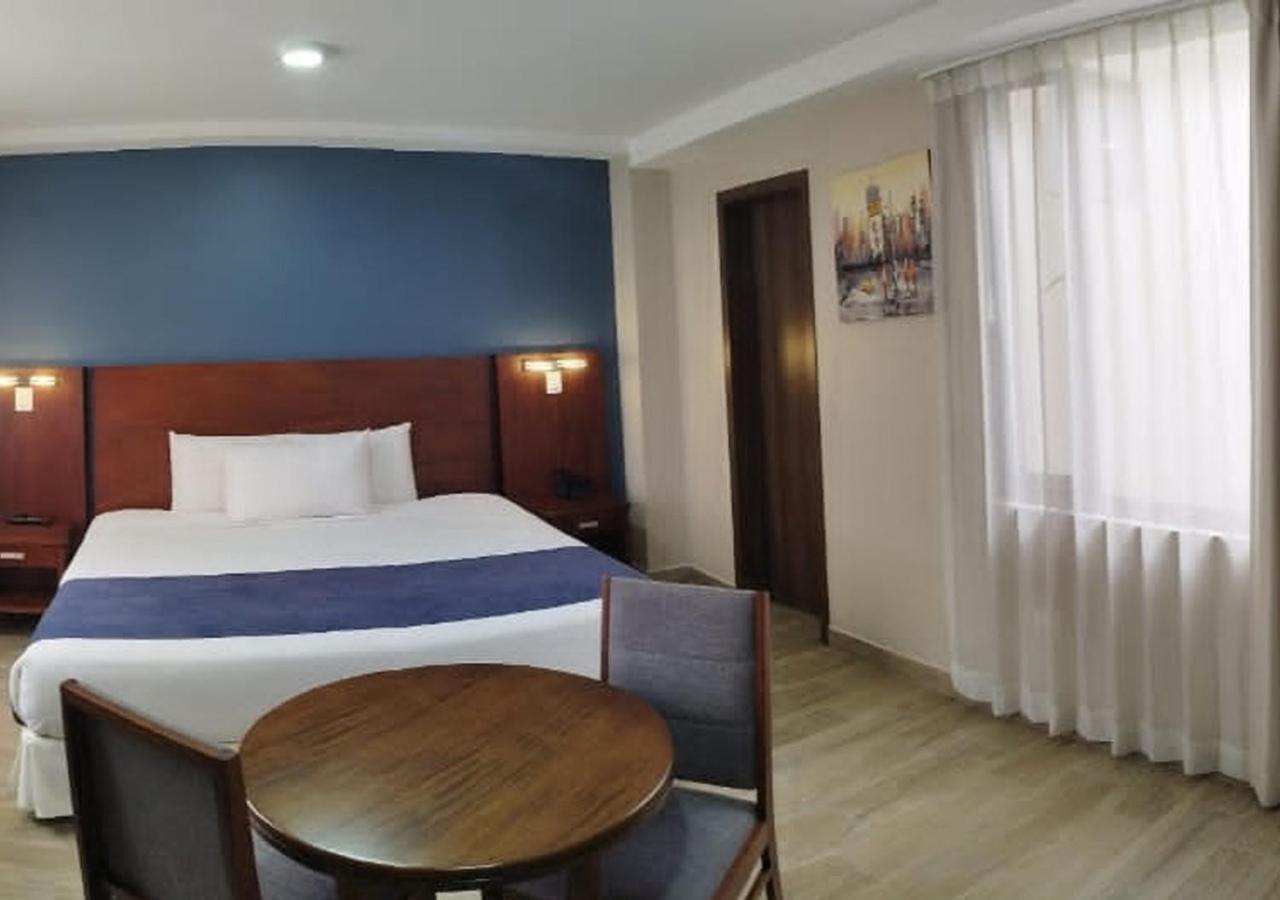 Hotel San Agustin Plaza Latacunga Extérieur photo