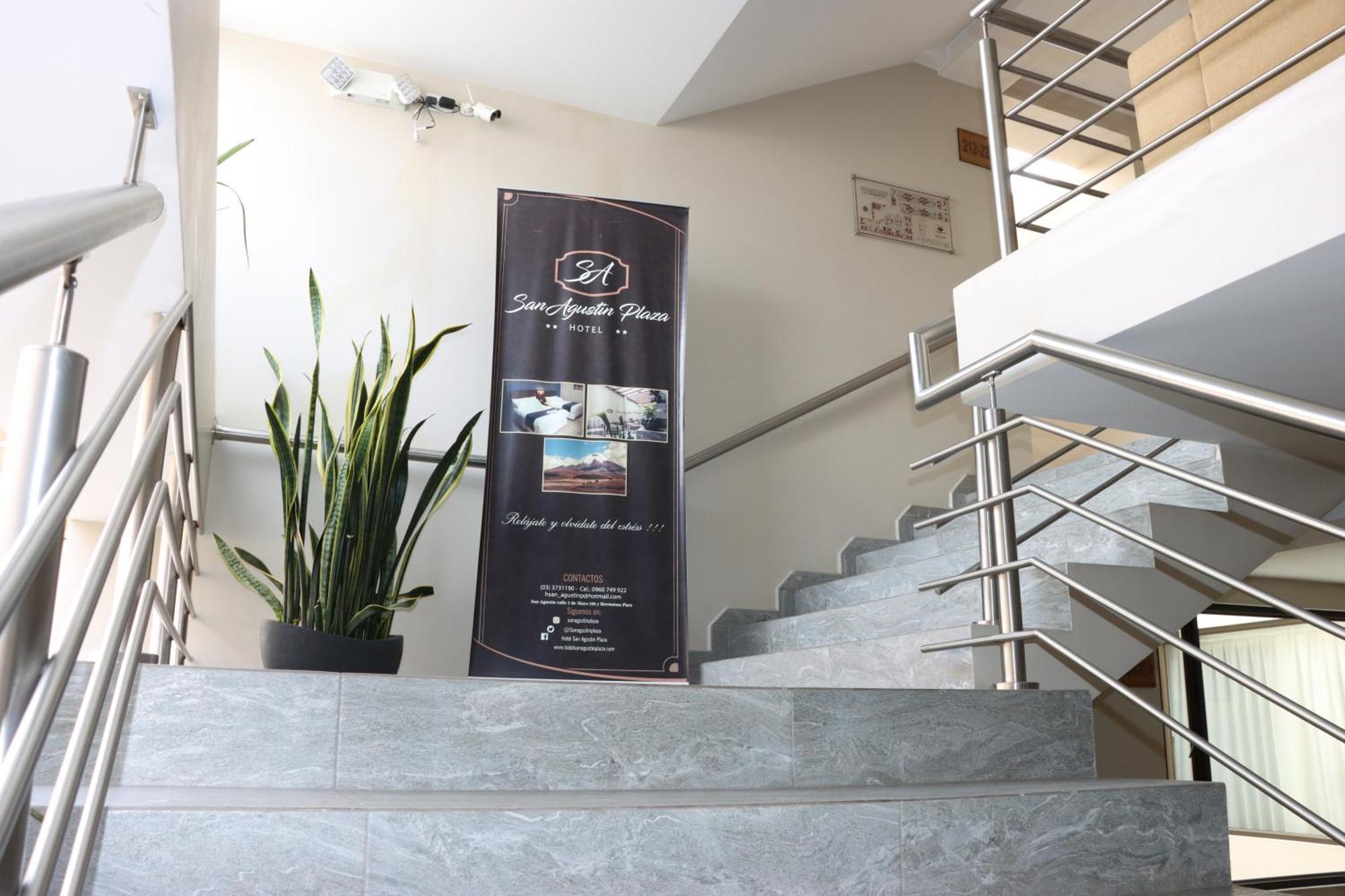 Hotel San Agustin Plaza Latacunga Extérieur photo