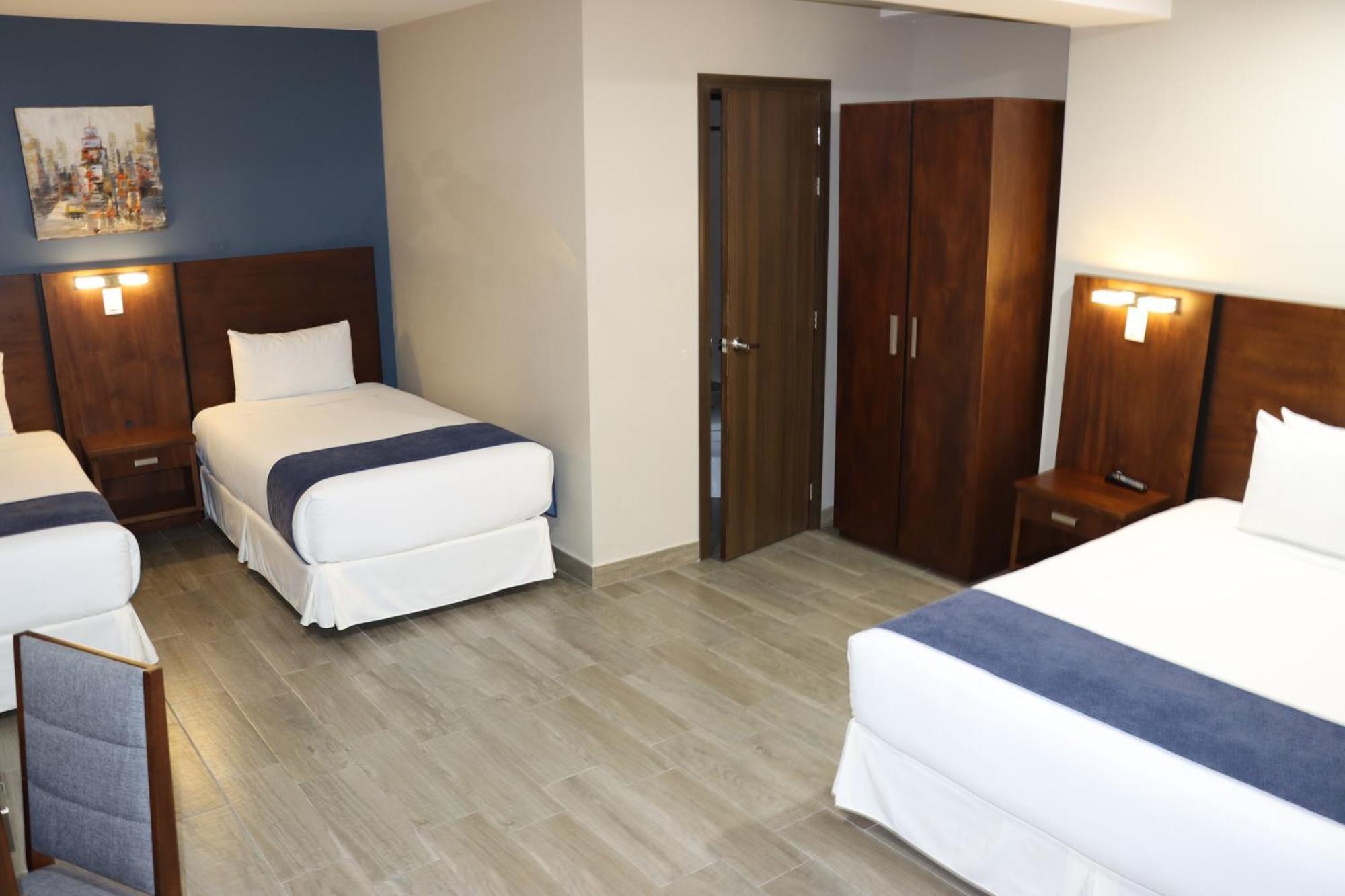 Hotel San Agustin Plaza Latacunga Extérieur photo